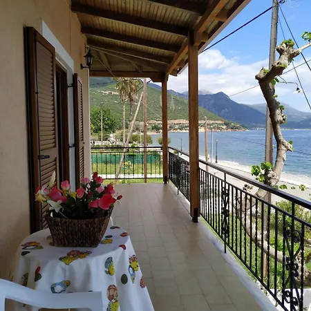 Exotic House Next To The * Marathiás